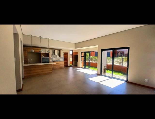 2 BEDROOM TOWNHOUSE FOR SALE IN WILD OLIVE ESTATE